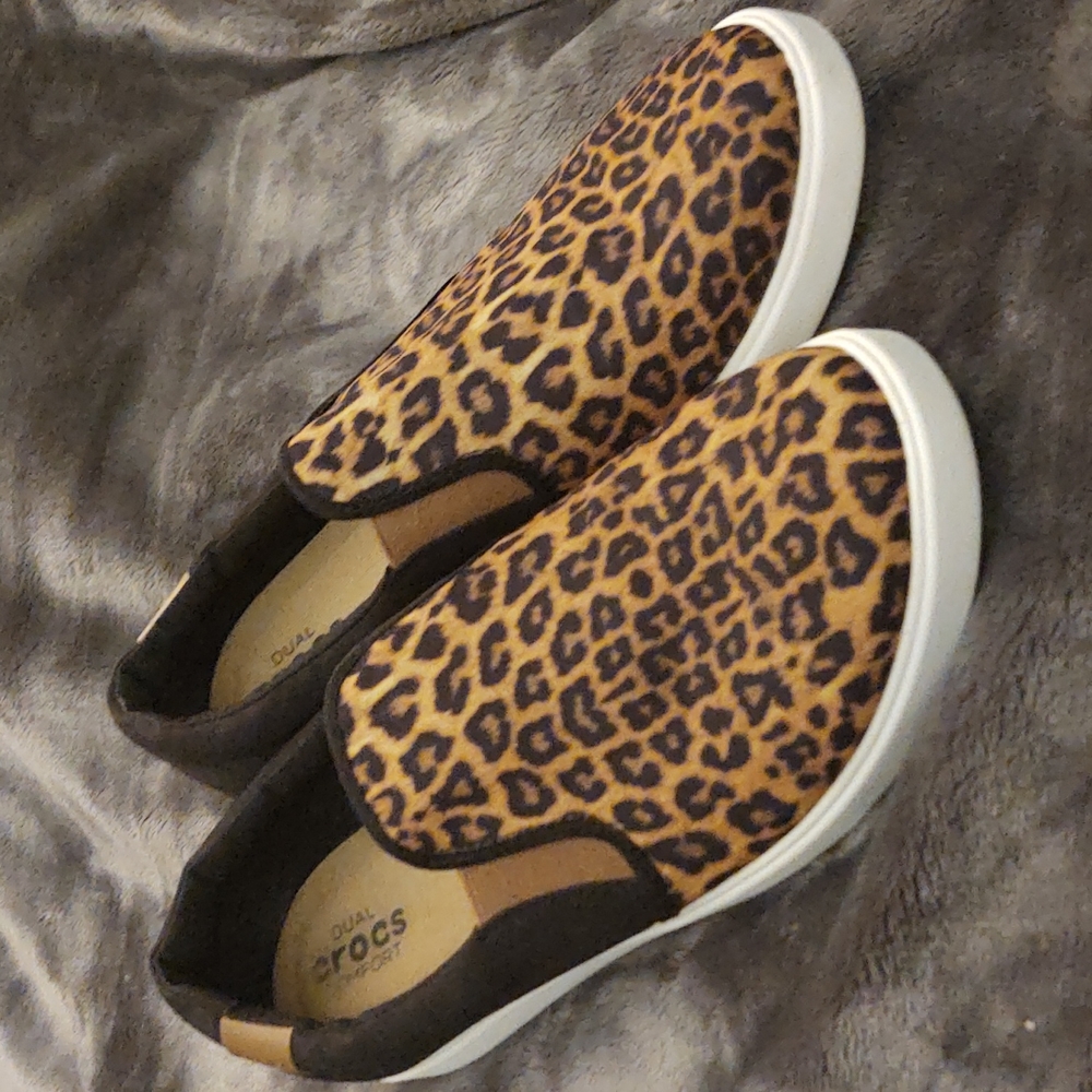 Womens Crocs Leopard Print slip on sneakers size 10